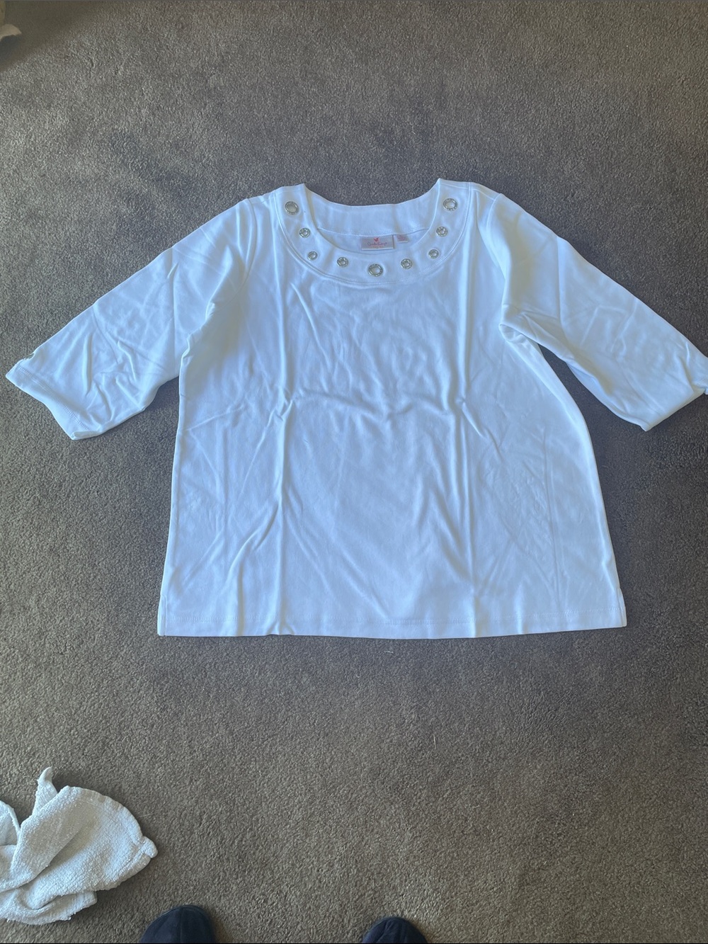 Quacker Factory White Short Sleeve Tee with Grommet Detail